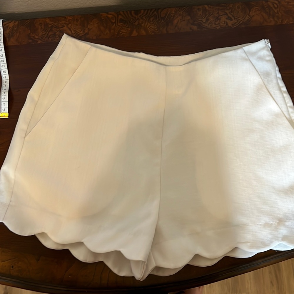 Boutique shorts size large